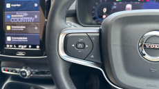 Volvo XC40 2.0 B3P Plus Dark 5dr Auto Petrol Estate